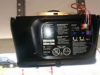 Garage Door Opener With A Backup Battery | Garage Door Repair Alpharetta, GA Garage Door Opener With A Backup Battery | Garage Door Repair Alpharetta, GA